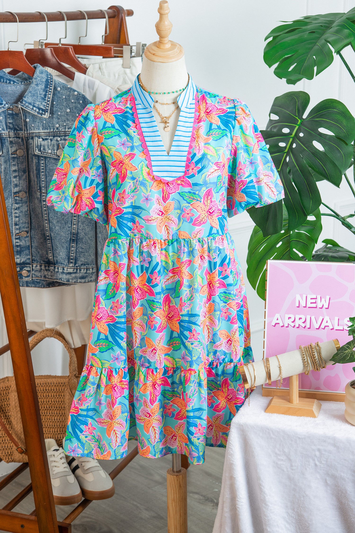 Multicolour Floral Print Contrast Scallop Striped Trim V Neck Dress