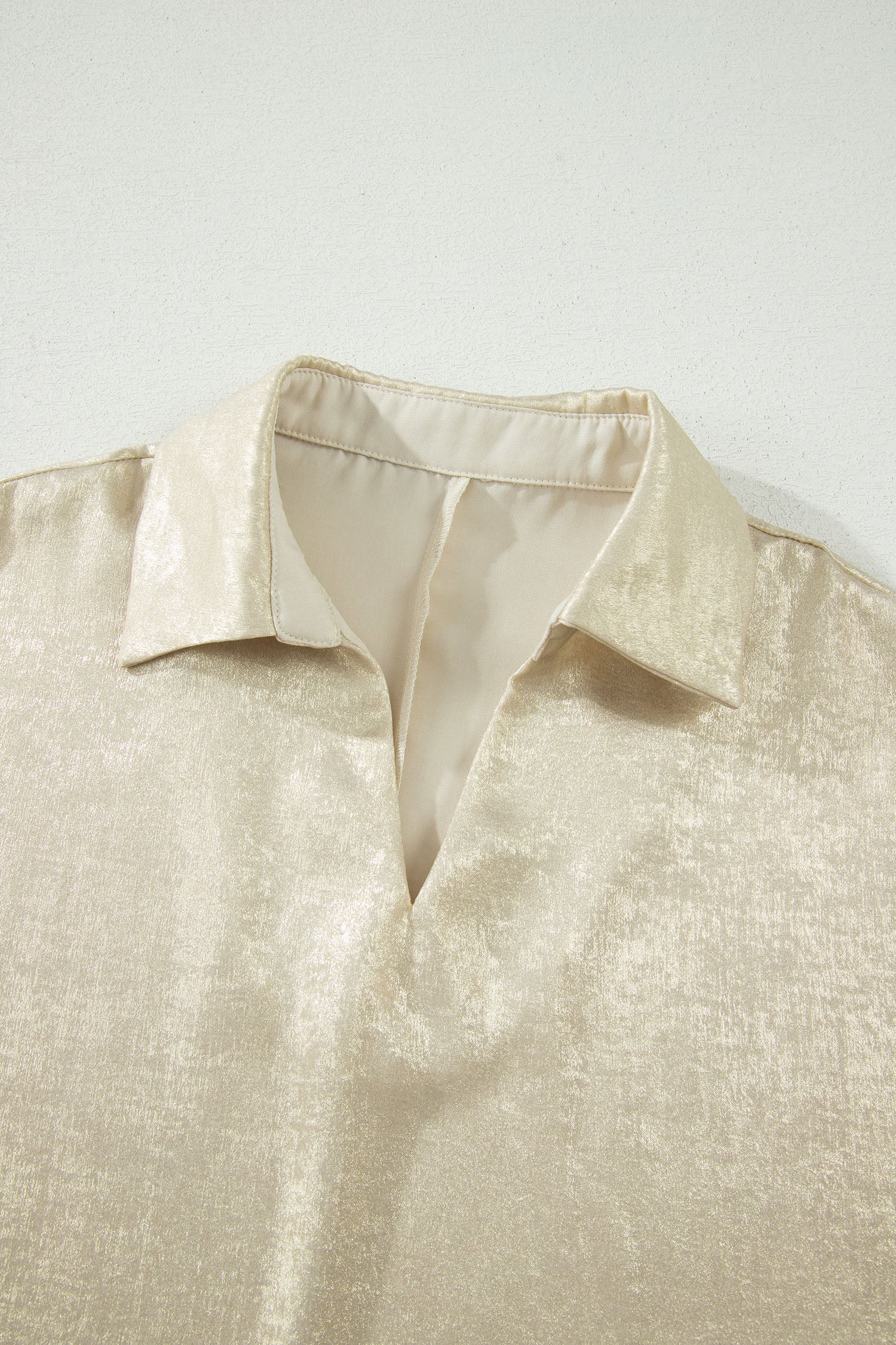 Myosotis Collared V Neck Half Sleeve Metallic Top