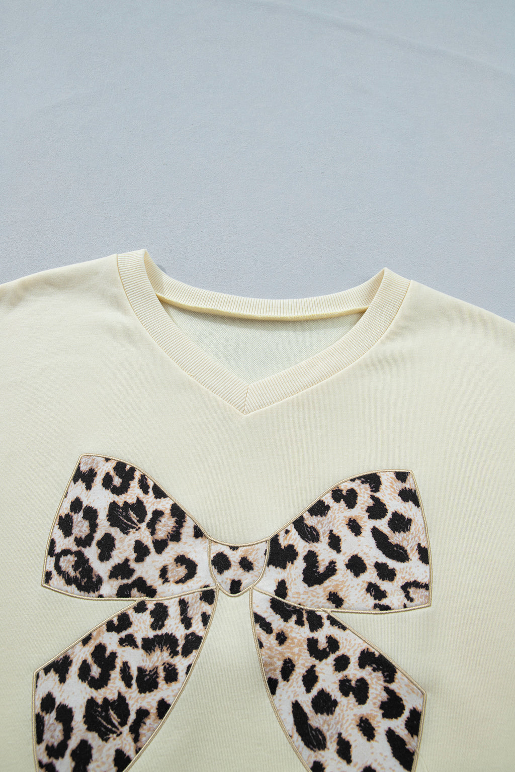Ivory Leopard Bow Set