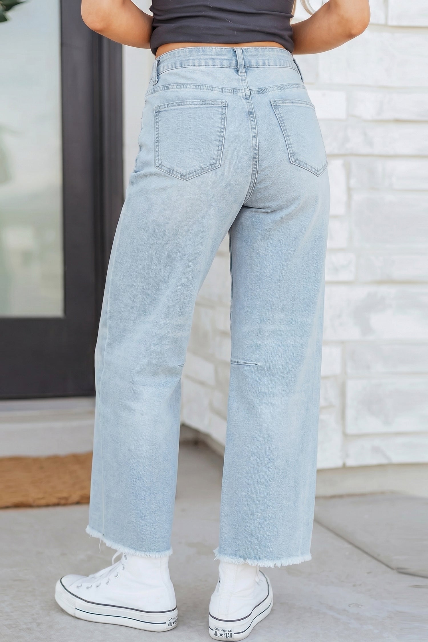 Cropped Straight Jeans