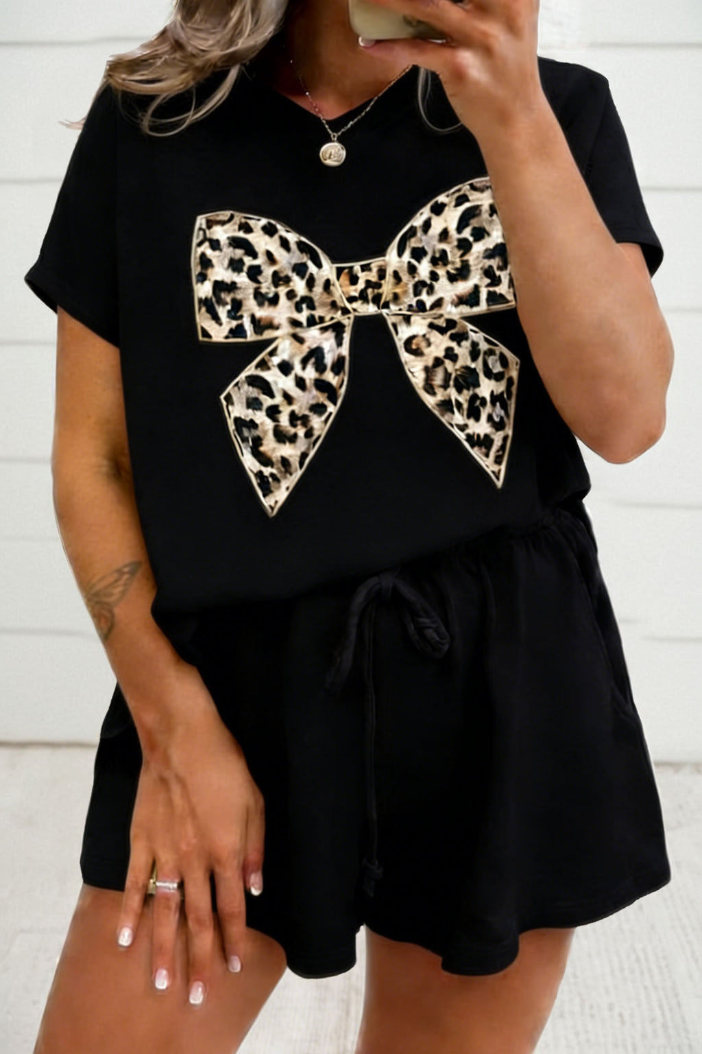 Wild Bow Lounge Set