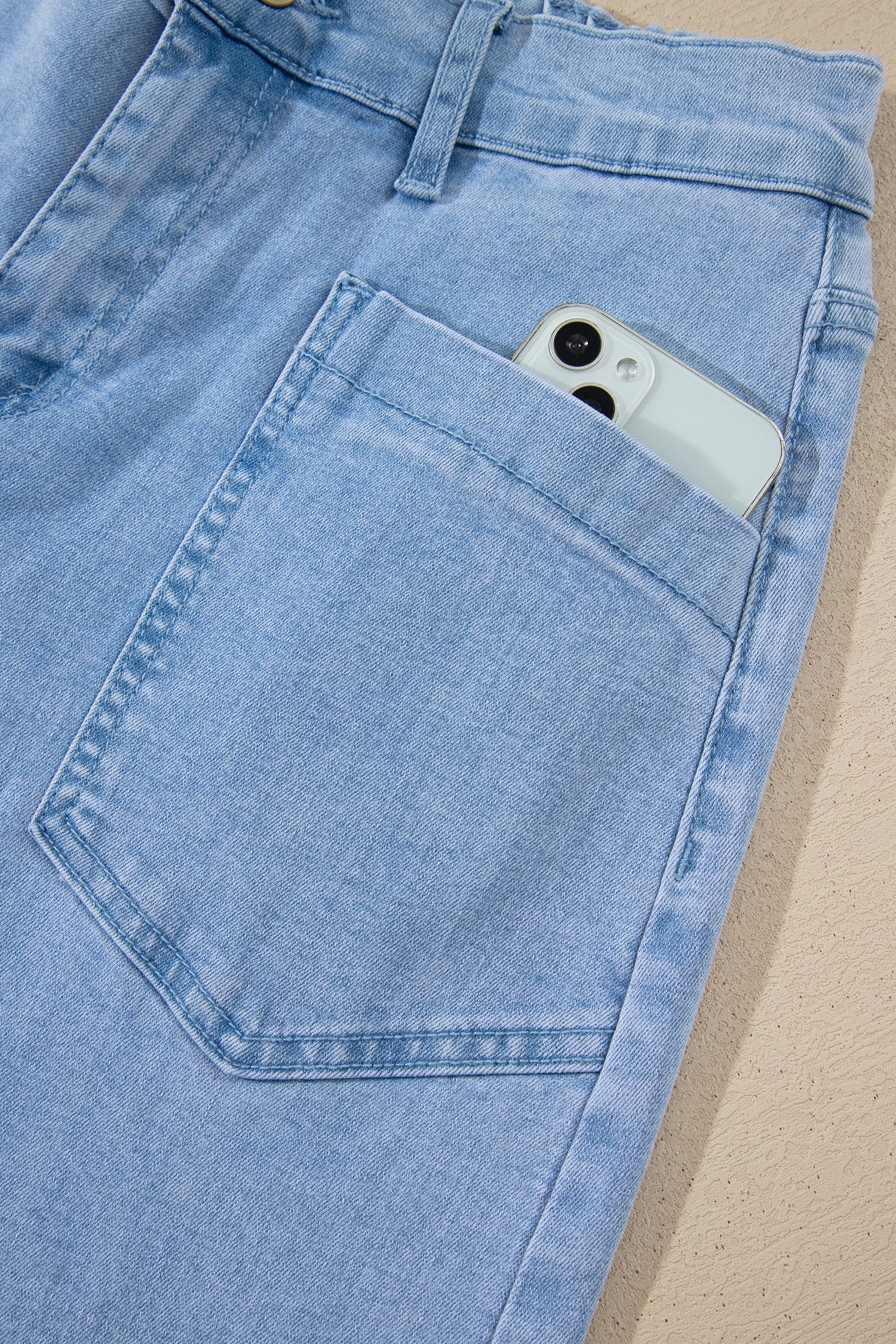 Four Leaf Clover Solid Color Square Patch Pocket Ankle-length Barrel Jeans