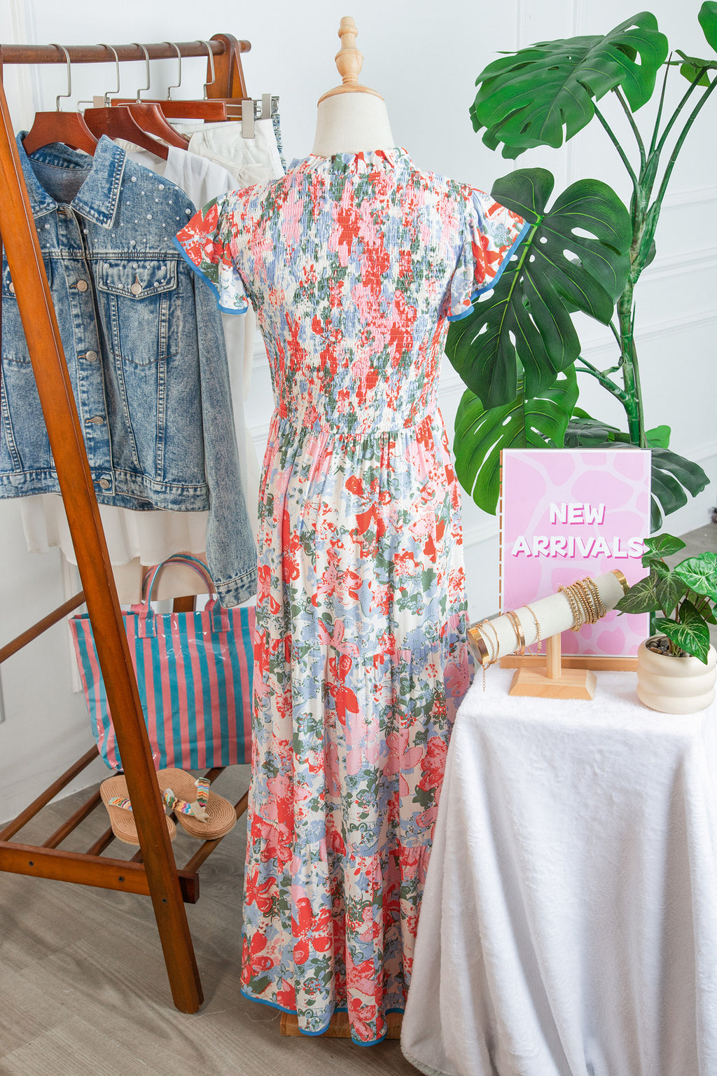 Apricot Floral Print V Neck Contrast Trim Flutter Sleeve Long Dress