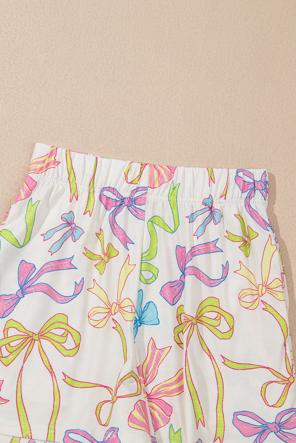 White Cheerful Bow Shorts
